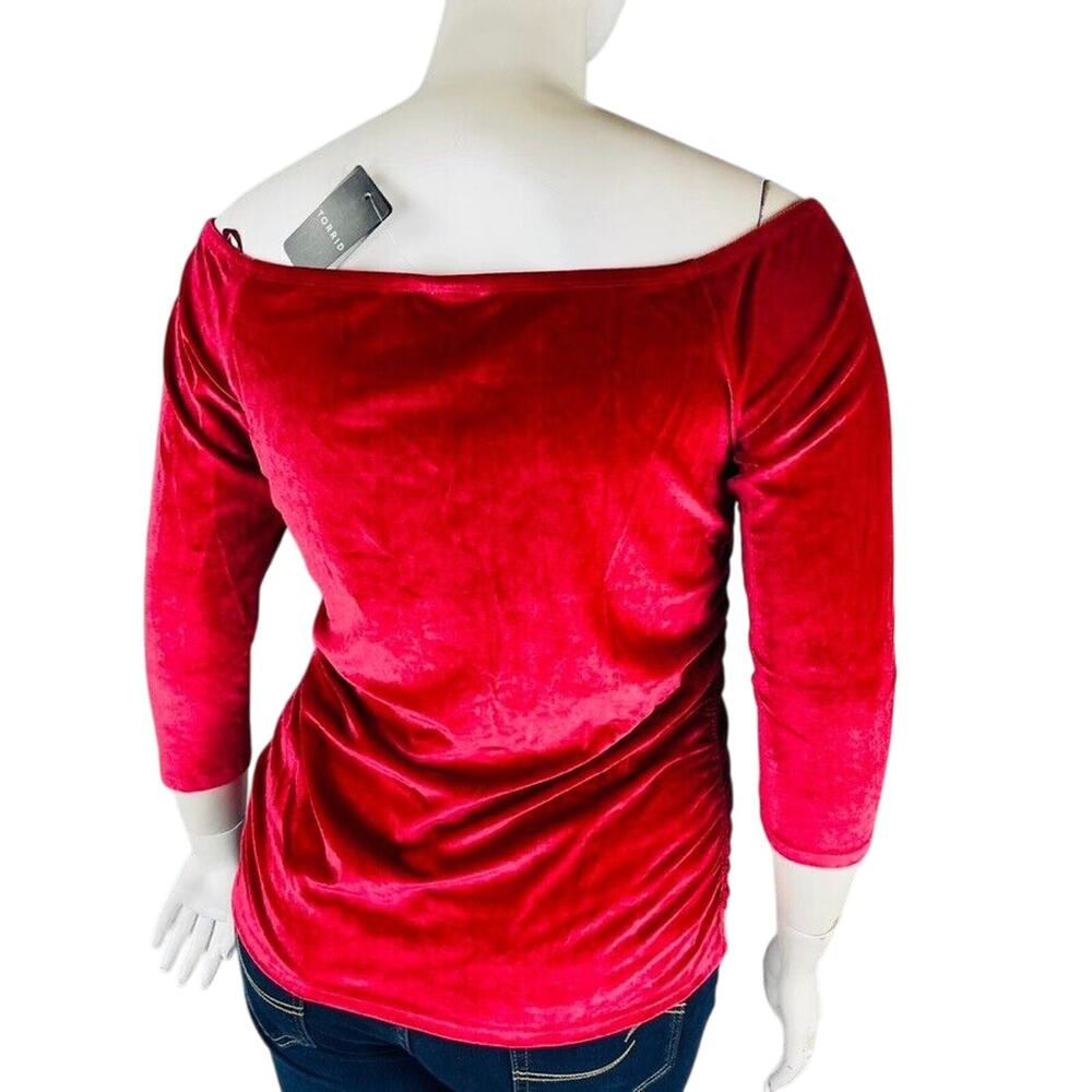 New Torrid Woman Sz 1X 1 Red Velvet Shirred Front Off Shoulder Top Stretch NWT - Picture 7 of 9